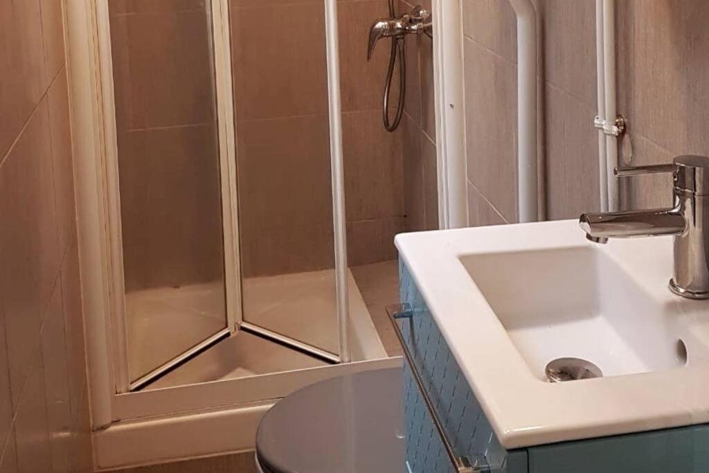 Studio Cosy, Quartier Canal Saint-Martin Paris Exteriör bild